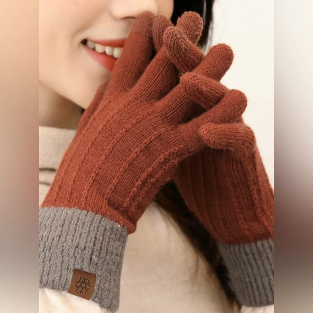 Warm Knitted Touchscreen Gloves